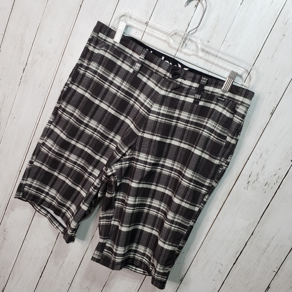 Hurley Phantom Black White Plaid Walking Shorts - Picture 2 of 9